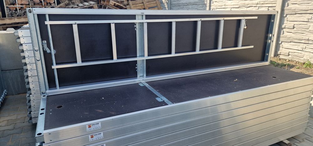 Rusztowanie plettac podest z drabinka komunikacja