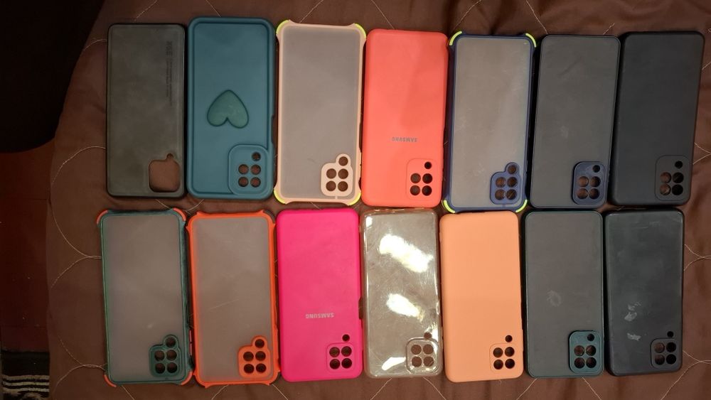 Продам чехлы на телефон