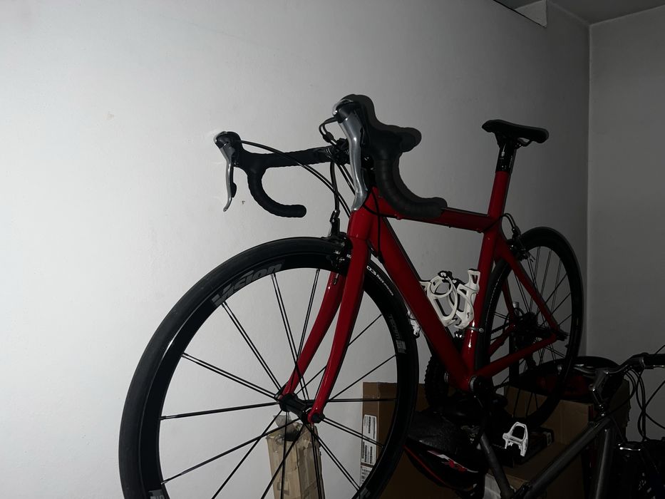 Bicicletas como nova toda em  carbono