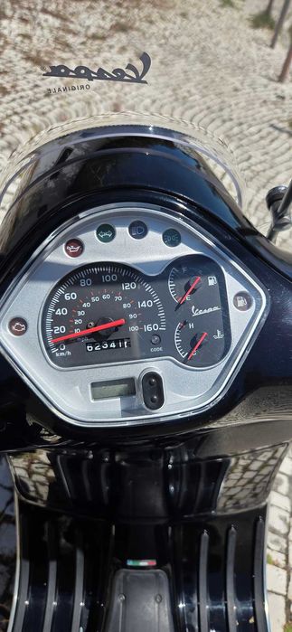 VESPA GTS 300 SUPER COM EXTRAS