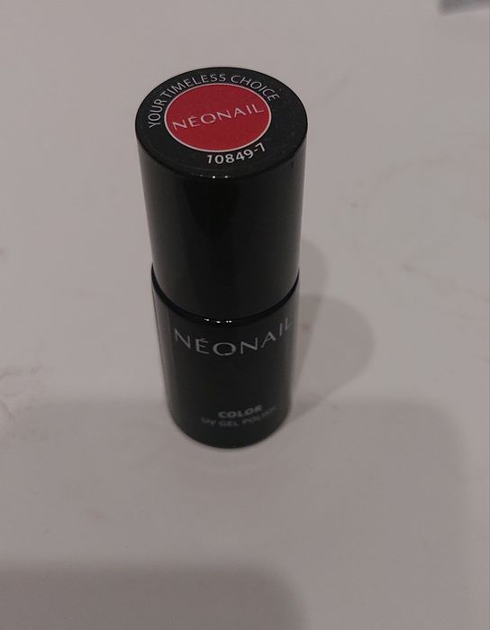 Czerwony lakier hybrydowy Neonail