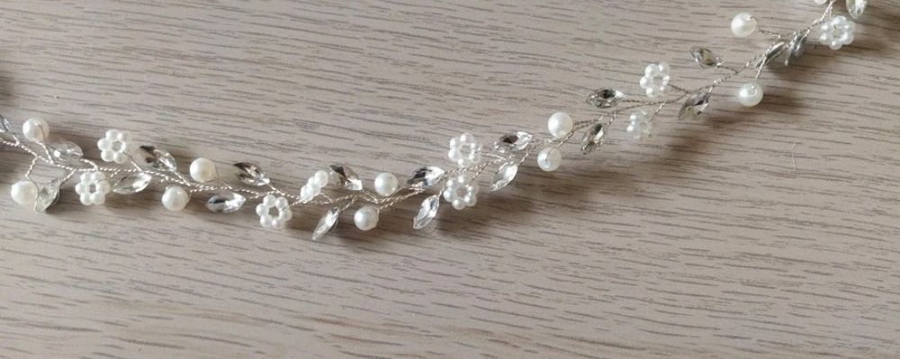 Biżuteria ślubna do włosów firmy Bijou Brigitte