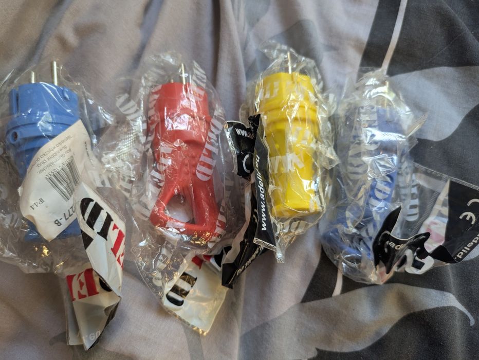 Gumowe wtyczki elektryczne ip44