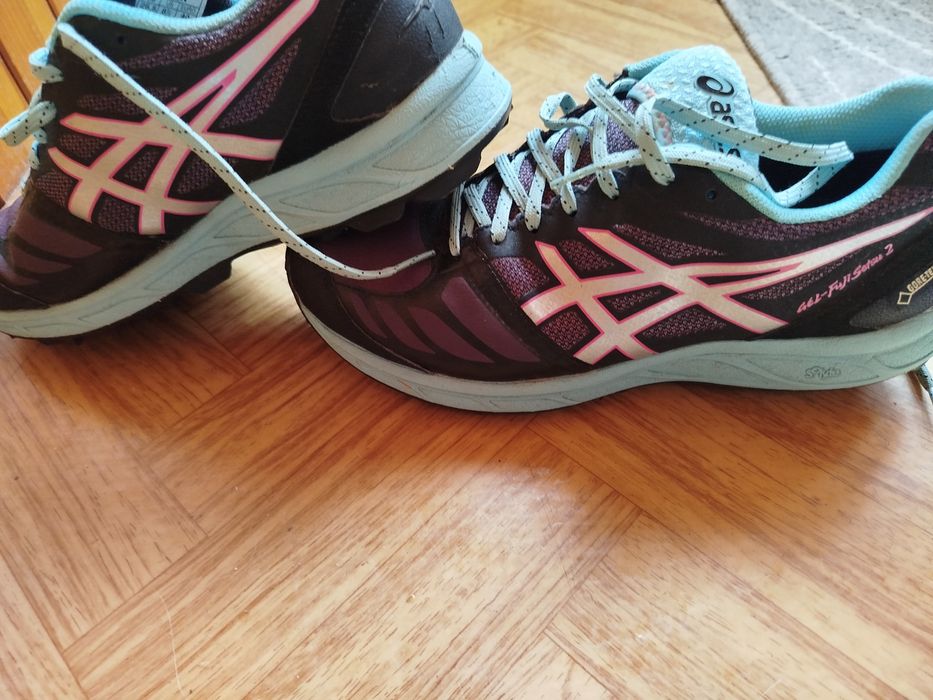 asics buty sportowe z kolcami rozmiar 40