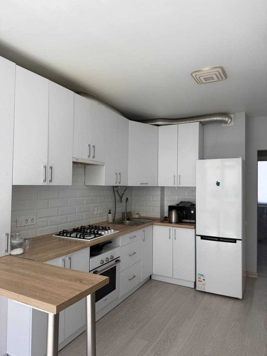 Продаж 1 кімнатної квартири 48 м2 з ремонтом та меблями на 4 поверсі в ЖК Континент - зображення 2