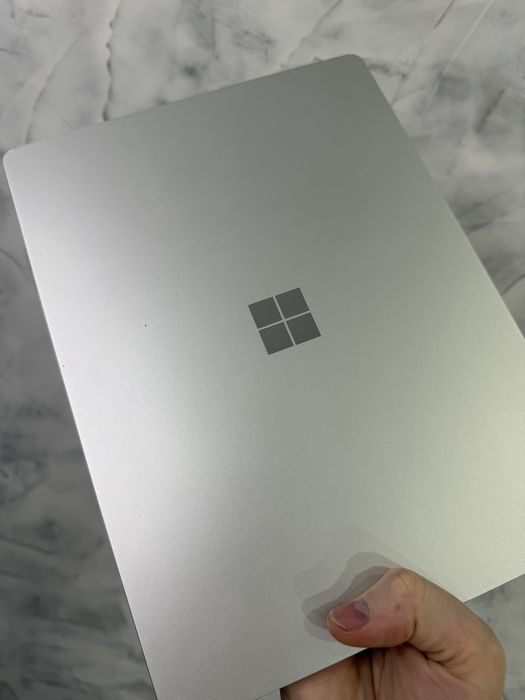 Microsoft surface go i5 8gb 128gbssd