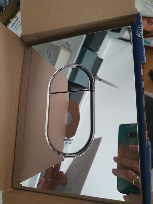 Przycisk Spłukujący GROHE ARENA chrom
COSMOPOLITAN PIONOWA
000
Przy