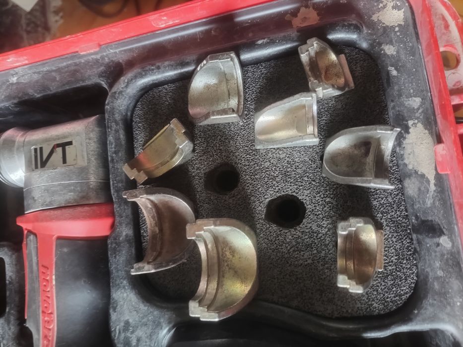 Novopress axi 102,aap 102 zaciskarka kaplet.prineto