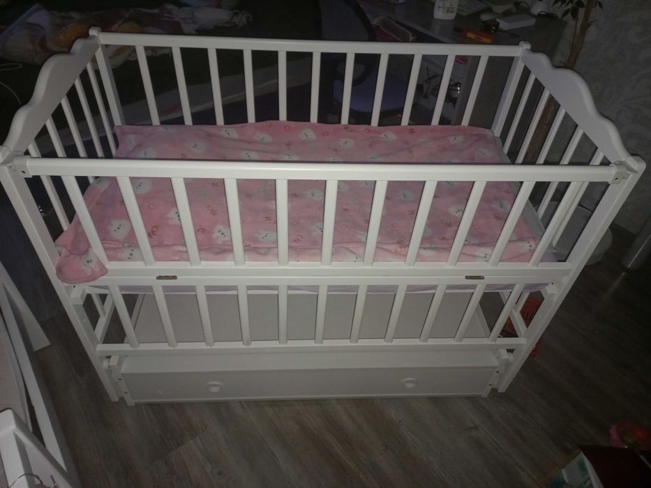 Ліжечко колиска для новонароджених