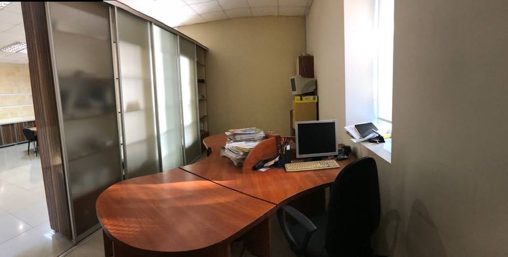 Продаж одноповерхової будівлі (249,8 кв. м.) в Бердичеві