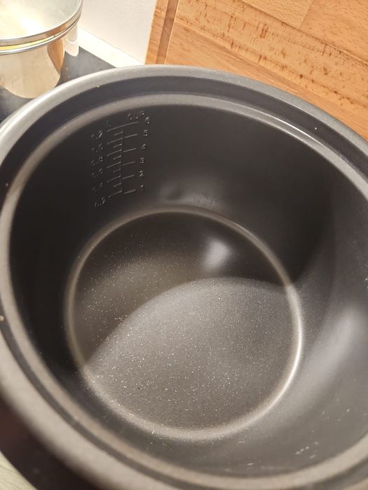 Рисоварка новая 2 л