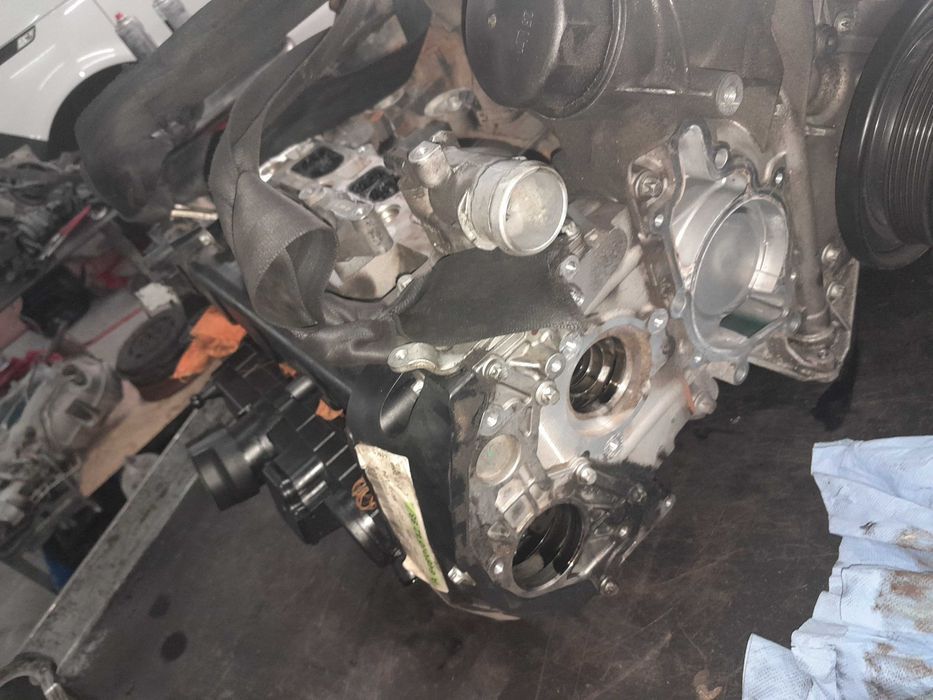 Motor Mercedes C ou E modelo 646