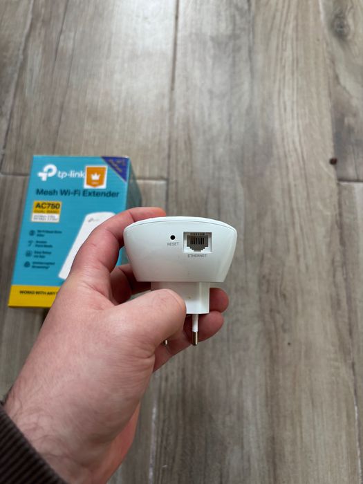TP-Link WiFi Extender437359131608360962