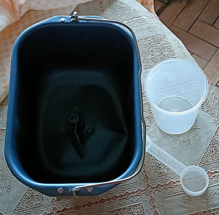 Máquina de fazer pão Taurus