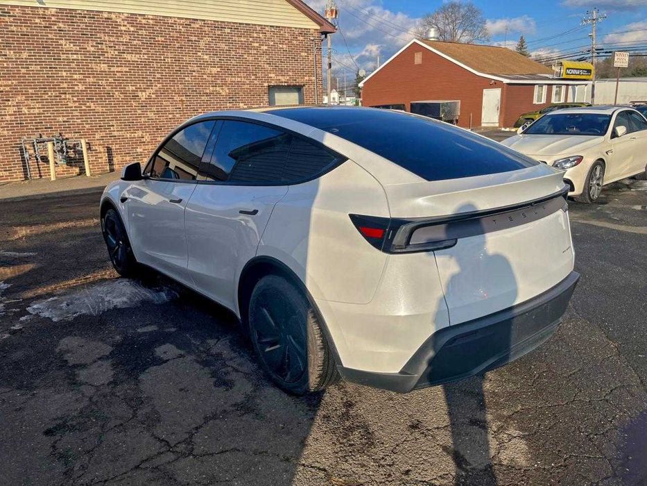 2026 Tesla Model Y Long Range Dual Motor