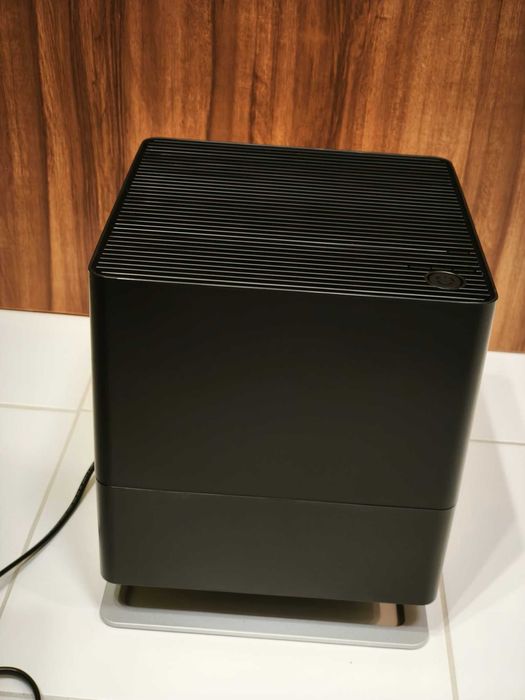 Nawilżacz ewaporacyjny STADLER FORM Oskar Czarny