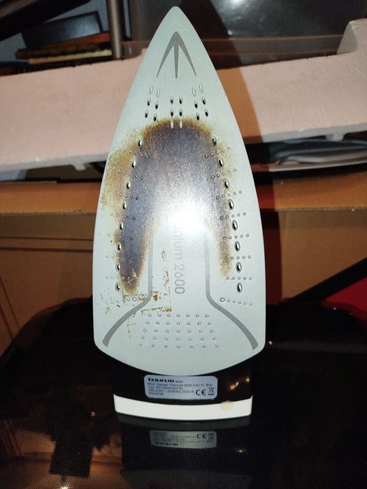 Ferro a Vapor Taurus