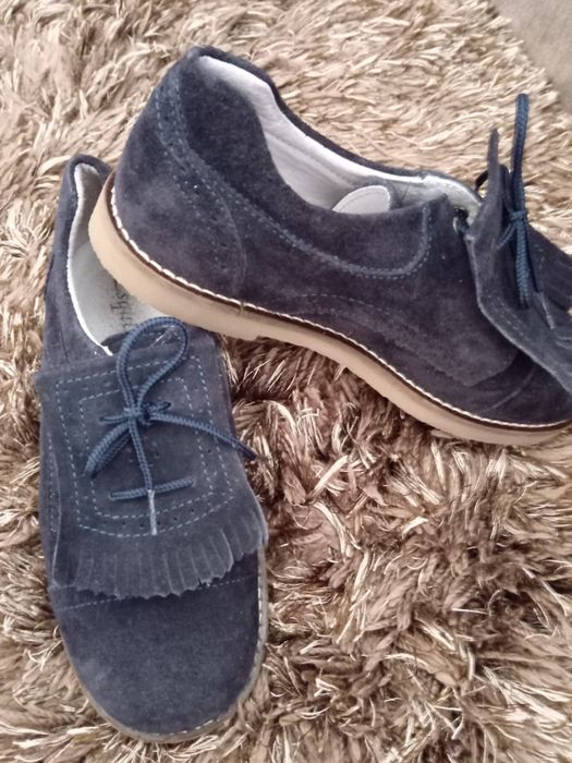 Sapatos menina  tamanho 33