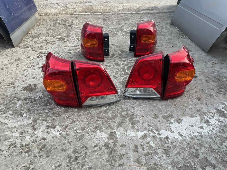 Продам фонарь левый правый land cruiser 200