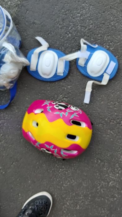 Kask i ochraniacze