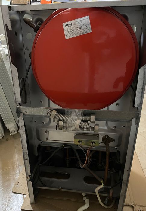 Caldeira a gás natural ROCA