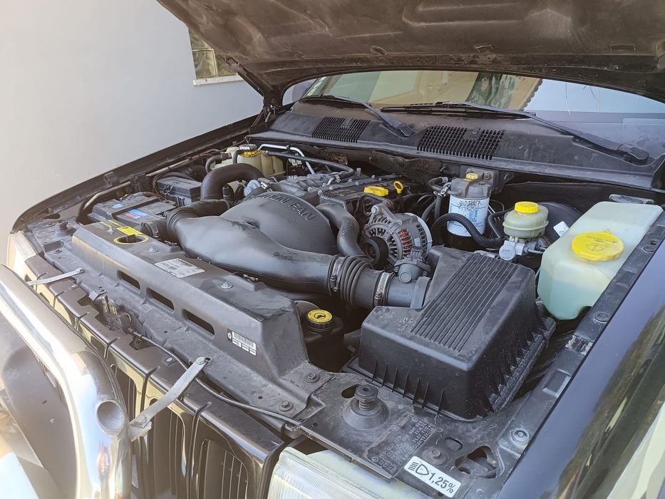 JEEP Grand Cherokee 2.5 TD Laredo aceito retoma (ler anuncio)