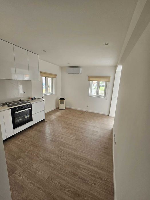 ** Investidores ** Conjunto de 2 Apartamentos T1 + T1 - Leiria
