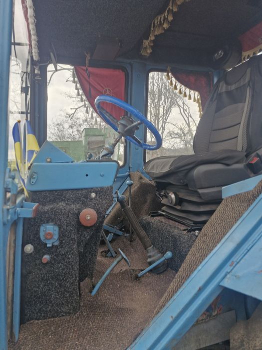 Продам трактор мтз 82
