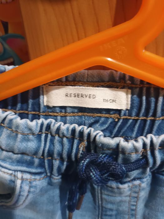 Продам джинсы reserved