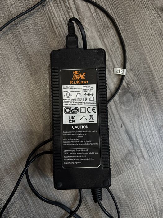 KUKIRIN G3 ładowarka