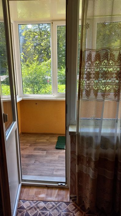 Здам подобово 1 к.кв, по вул. Смілянській, не далеко центр, ж/д вокзал