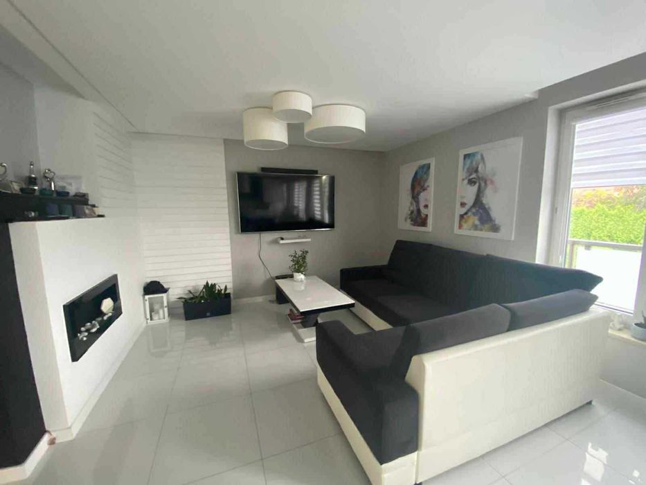 Sprzedam dwu poziomy segment