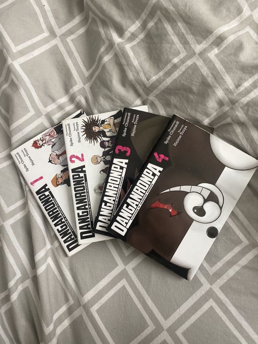 4 mangi danganronpa