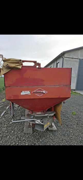 Rozsiewacz kuhn 1141 amazone
