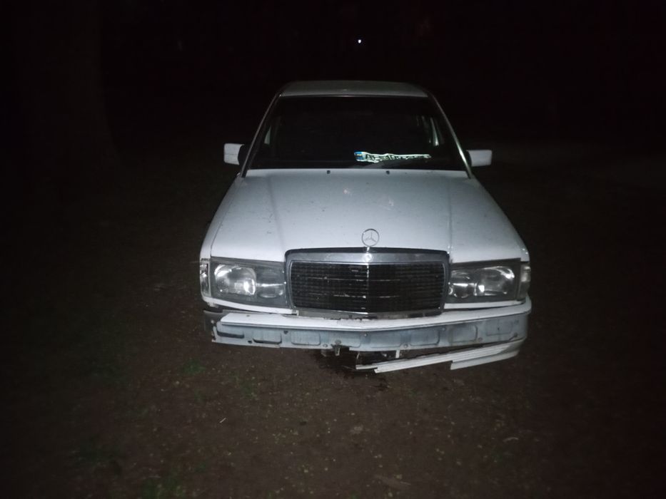 Мерседес 190е не находу