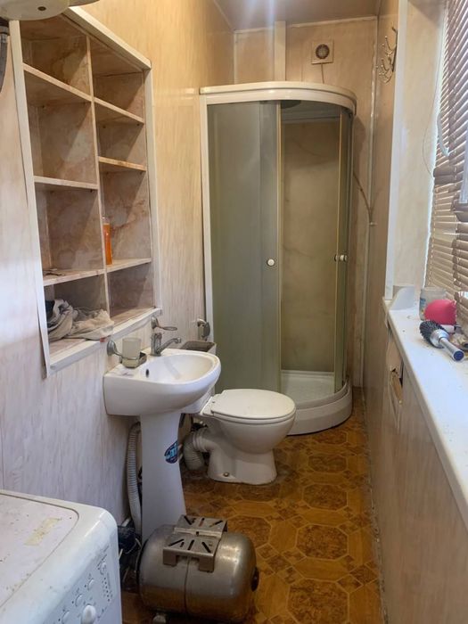 Продається півособняк в районі магазину "Епіцентр"