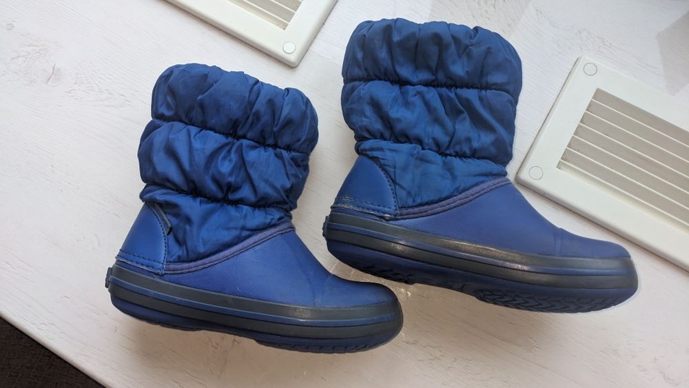 Продам дитячi cапожки гумовi crocs
