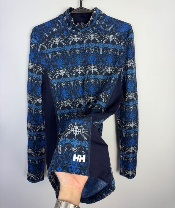 Wyjątkowy Polar Helly Hansen W Wzorki Size: L 70x46 cm Długość x Szerokość