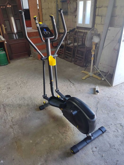 Bicicleta Elíptica Domyos EL500 Mod. 07 C/ Controlos nos Punhos Excelente Estado