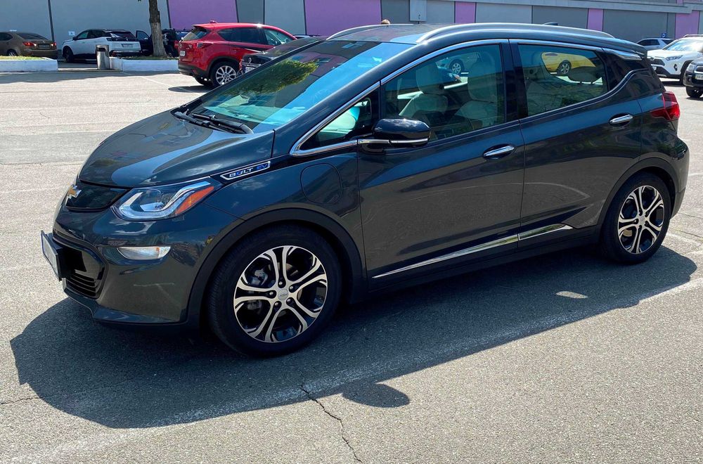 Продам Chevrolet Bolt PREMIER 2017