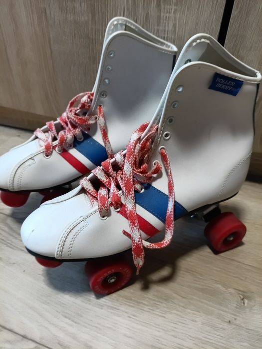 Wrotki retro rozmiar 8 (41-42)