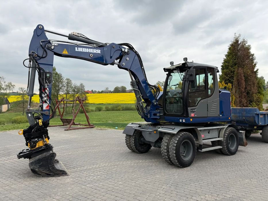 Liebherr 912 Rototilt + Szczypce  Super Stan !!! Bez ADBLUE i DPF 5900 Godz. 910 110 Przyczepa More