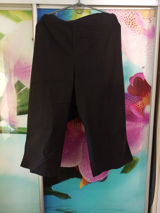 Нові бріджи стрейчеві члрні, розмір  70