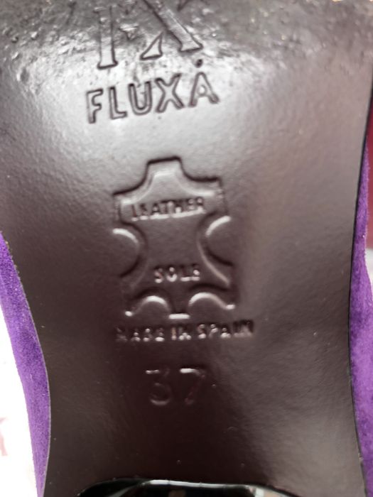 Sapatos Fluxa 37