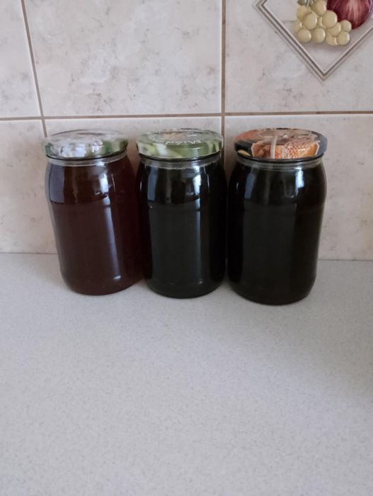 Sprzedam miód z przydomowej pasieki 3 rodzaje