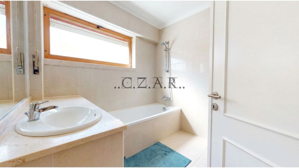 Apartamento T3 Olivais — Coimbra