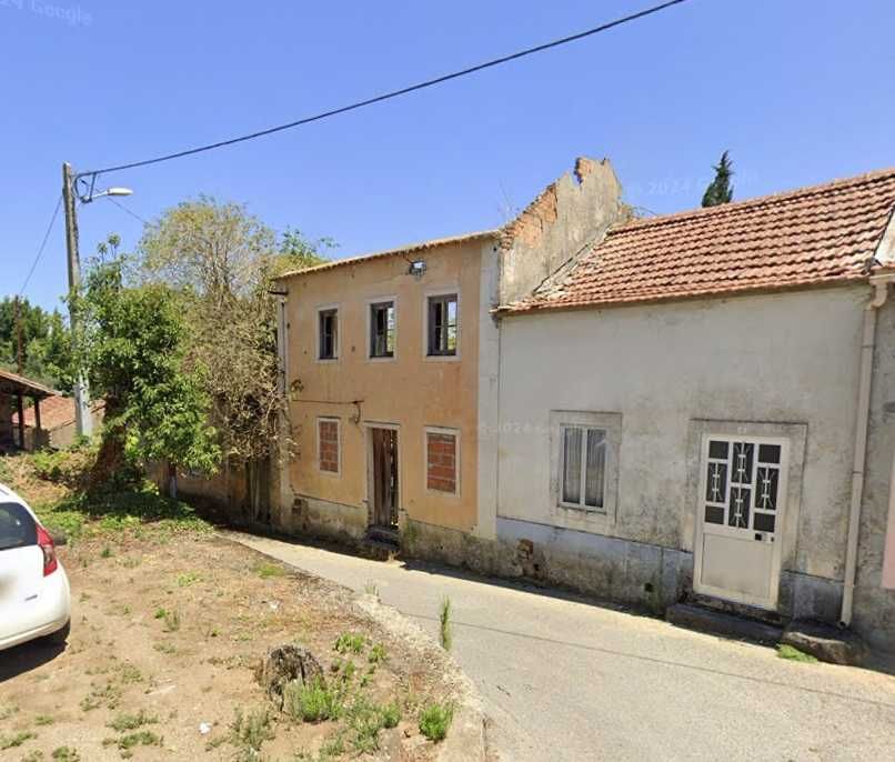 Moradia V3 para reconstrução com terreno