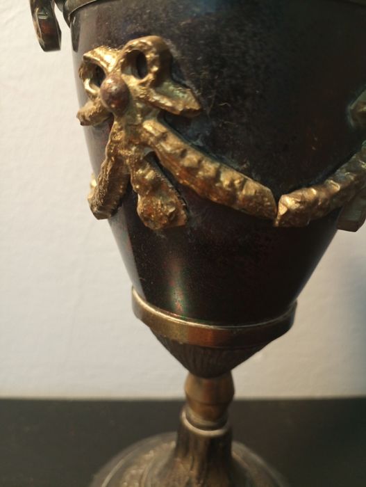 Linda Anfora antiga Grega em Bronze Vintage 38,5 de altura