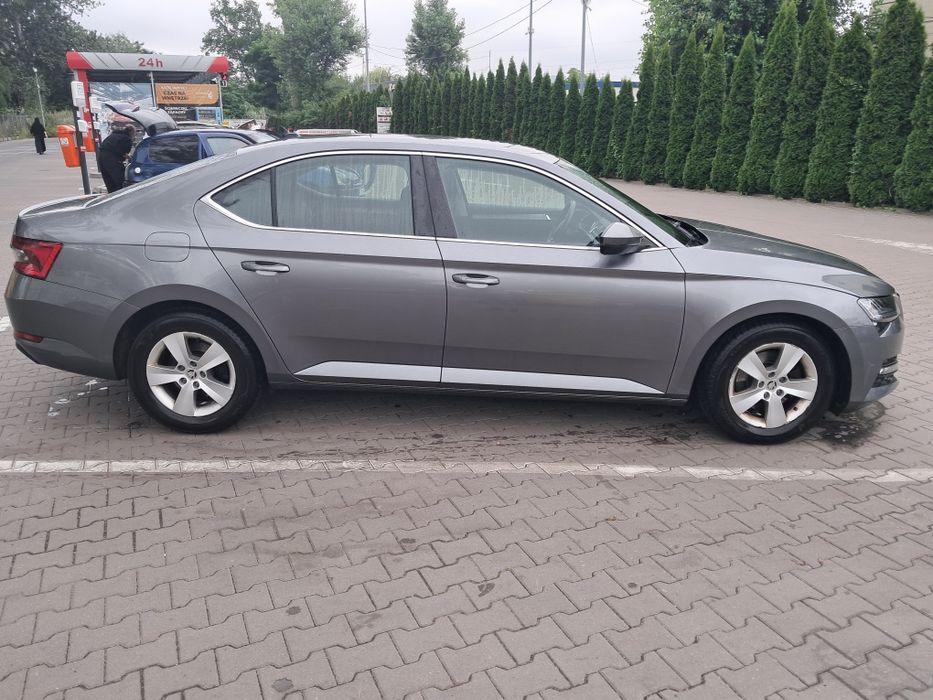 Skoda Superb 2022 1.5