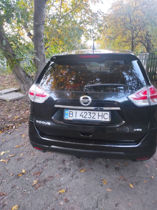 Nissan Rogue 2016 года, первая регистрация первый владелец в мае.